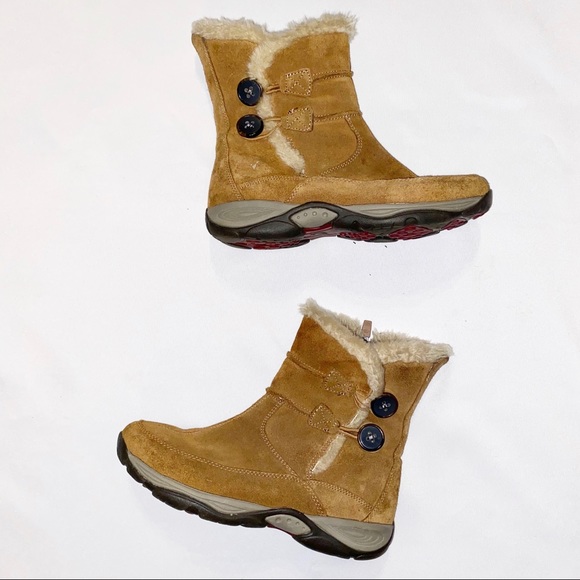 easy spirit shuffle ankle booties